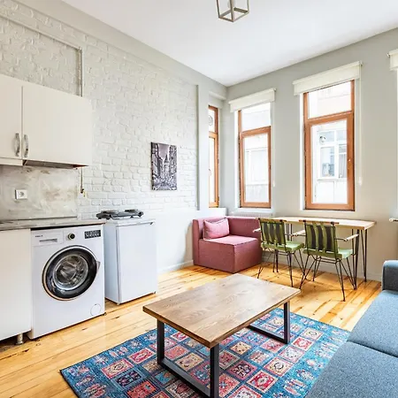 Pin Exclusive 1 Bd Taksim A3 *