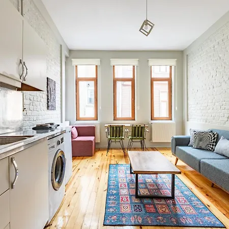 Pin Exclusive 1 Bd Taksim A3 イスタンブール